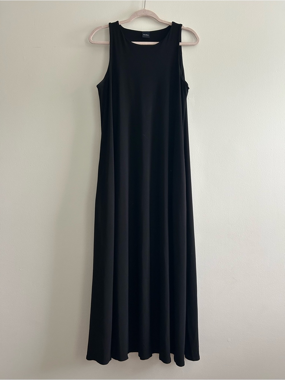 MaxMara Black Sleeveless Maxi Dress - Elegant A-Line